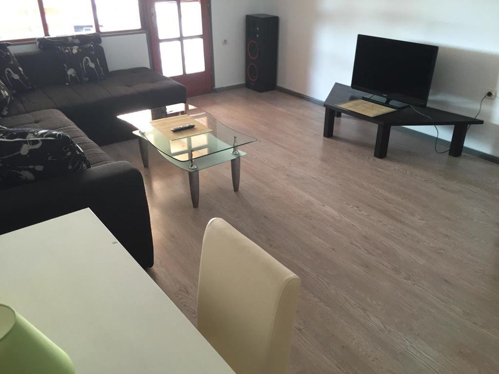 Apartments Pavic Betina  Bagian luar foto